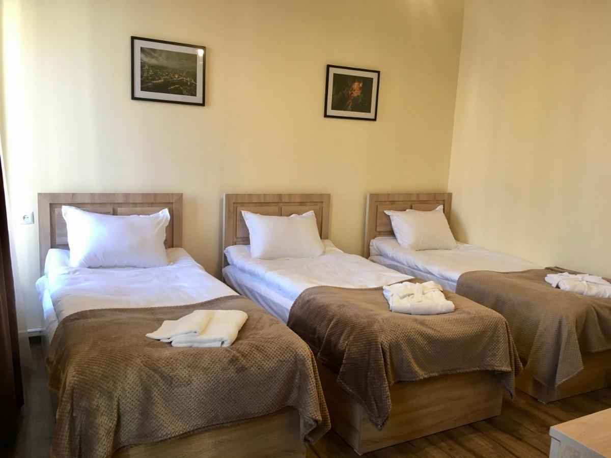 Guest House Margaryan Jerevan Buitenkant foto